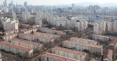“더 주는 쪽 선택한다”…재건축 수주전, 이제 ‘현금 싸움’에 갈린다 “더 주는 쪽 선택한다”…재건축 수주전, 이제 ‘현금 싸움’에 갈린다